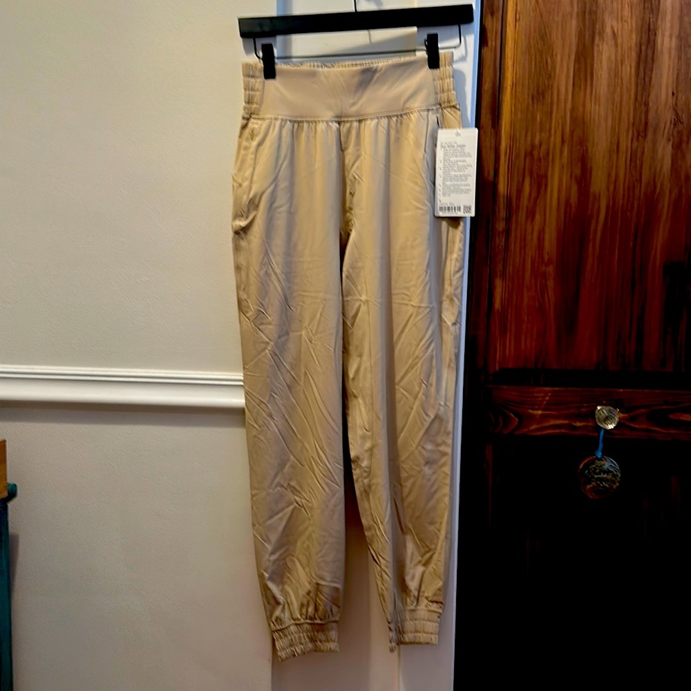 Lululemon Sun Setter joggers